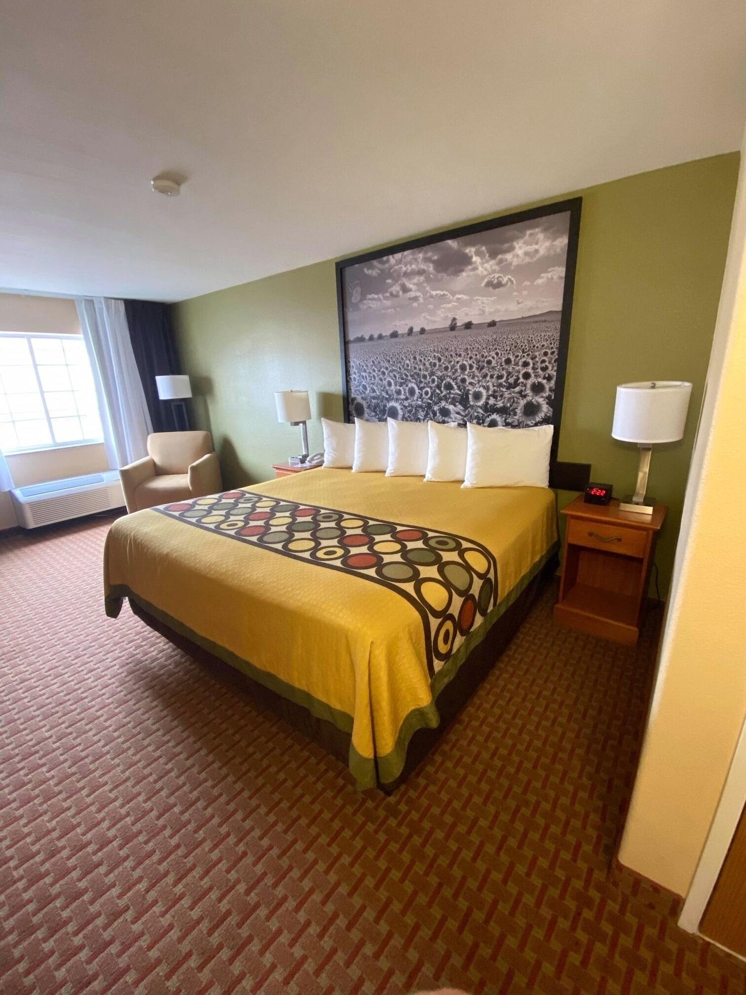 Super 8 By Wyndham Great Bend Hotel Luaran gambar