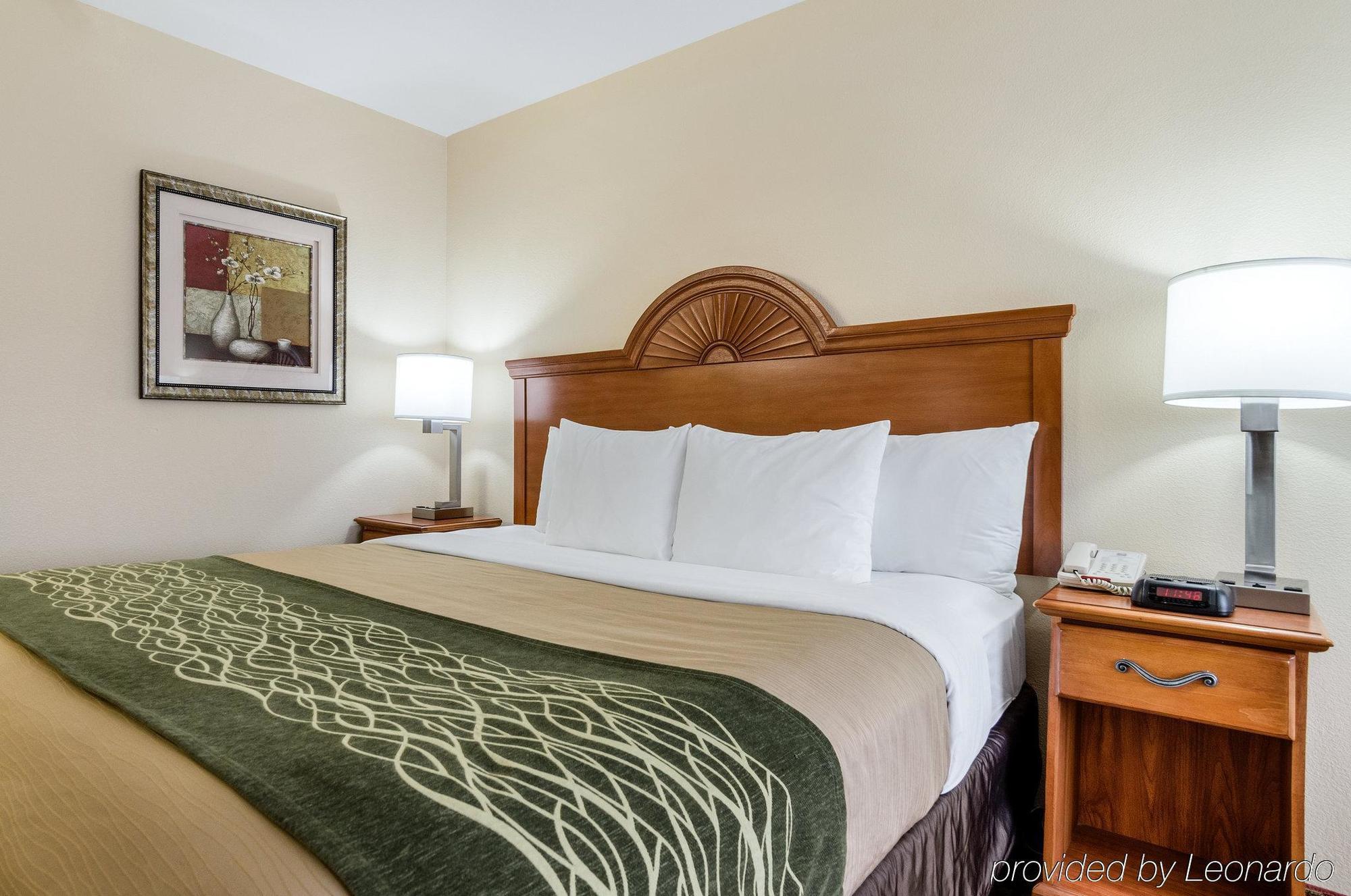 Super 8 By Wyndham Great Bend Hotel Luaran gambar